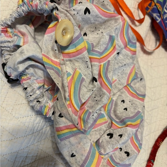 4 scrub caps peace love rainbows elephants - Picture 2 of 8